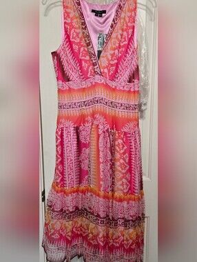 E C I New York, 100% Silk, Beaded  & Sequined, Fitted Bodice Dress. Sz 10.